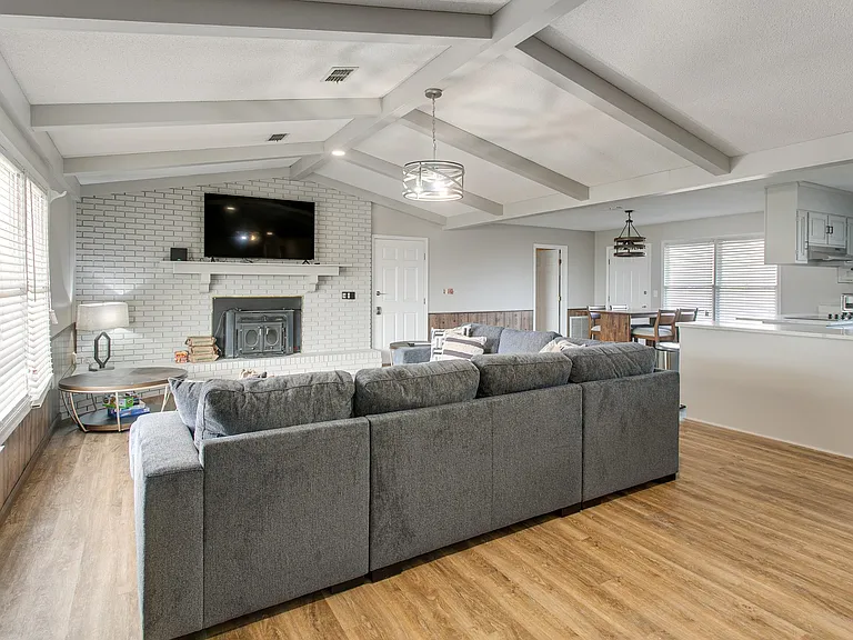 3751 Baker Hwy — Photo 7