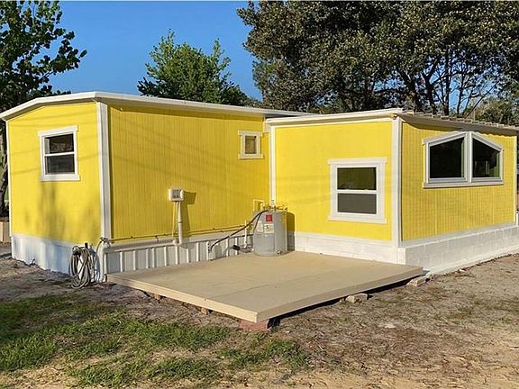 4th image of 33319 Mitchell Dr