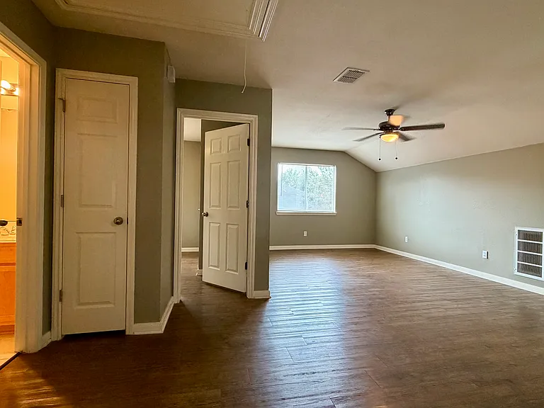 10211 Margarita Hl — Photo 26