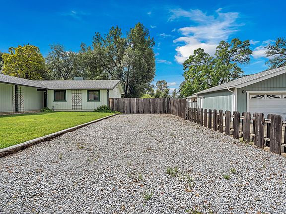 5th image of 2001 S Ridge Dr