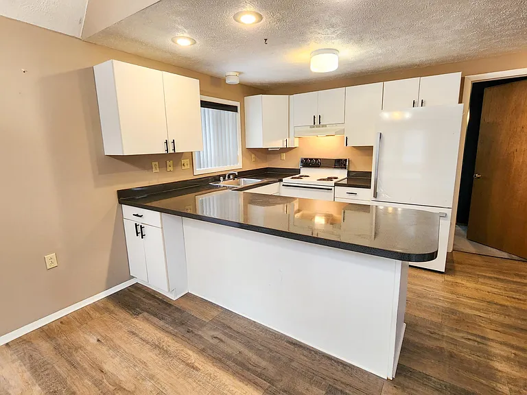 17 Joseph Ln — Photo 12