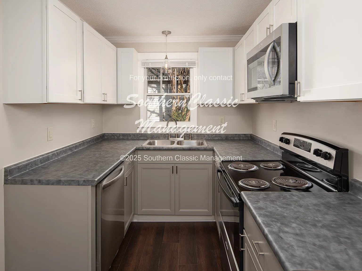 341 North Elbert Street — Photo 2