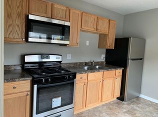 114 W Concord Ln, Fort Wayne, IN 46807