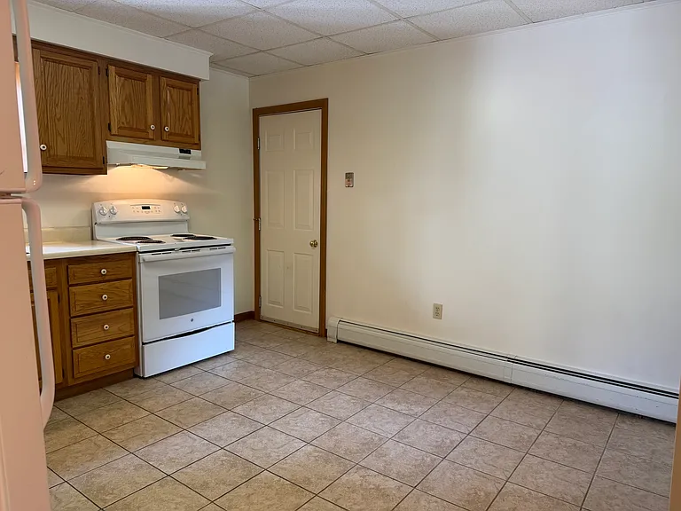 247 Allen Ave #1 — Photo 4