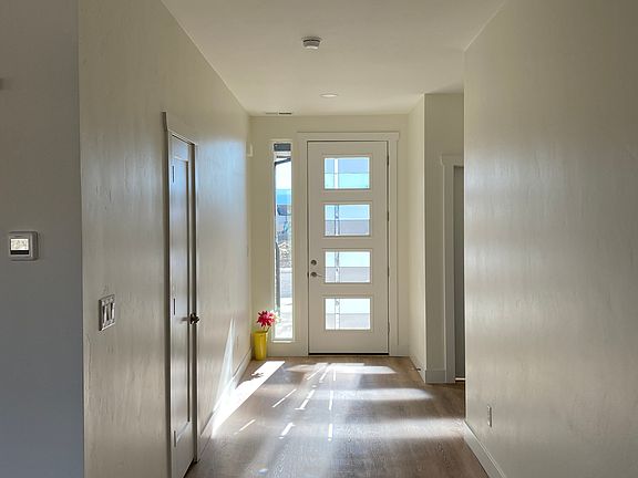 4th image of 698 Eadin Ln