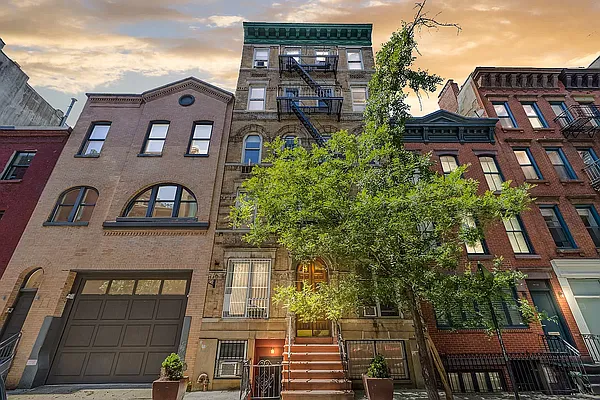 Rented by Corcoran | media 6