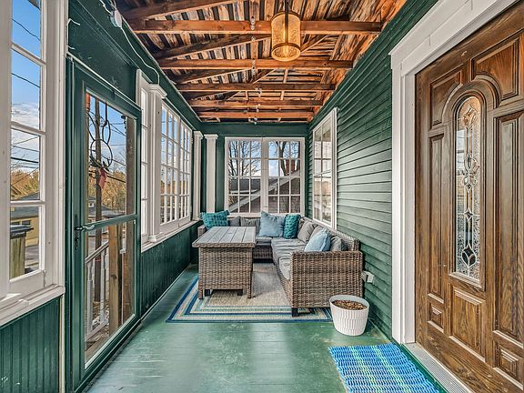 4th image of 152 Lake Street