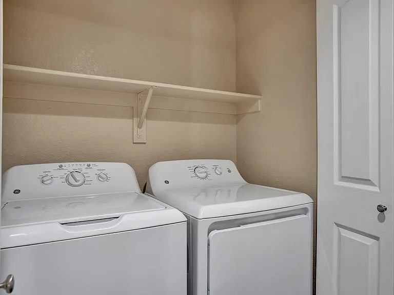 San Montego Apartments — Photo 87