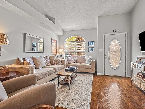 5th image of 1451 Tiger Lake Dr