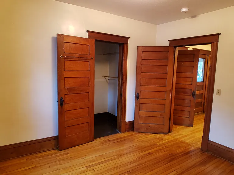 2713 Delaware St SE — Photo 11
