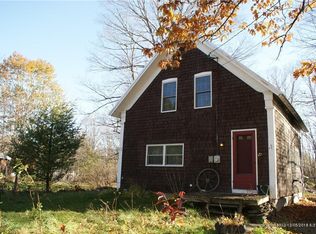 29 School St, New Portland, ME 04961