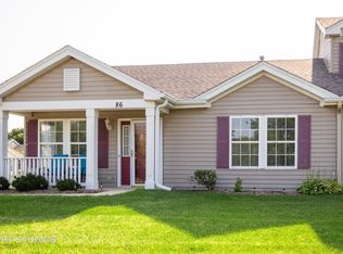 86 Mandy Dr #89, Oswego, IL 60543