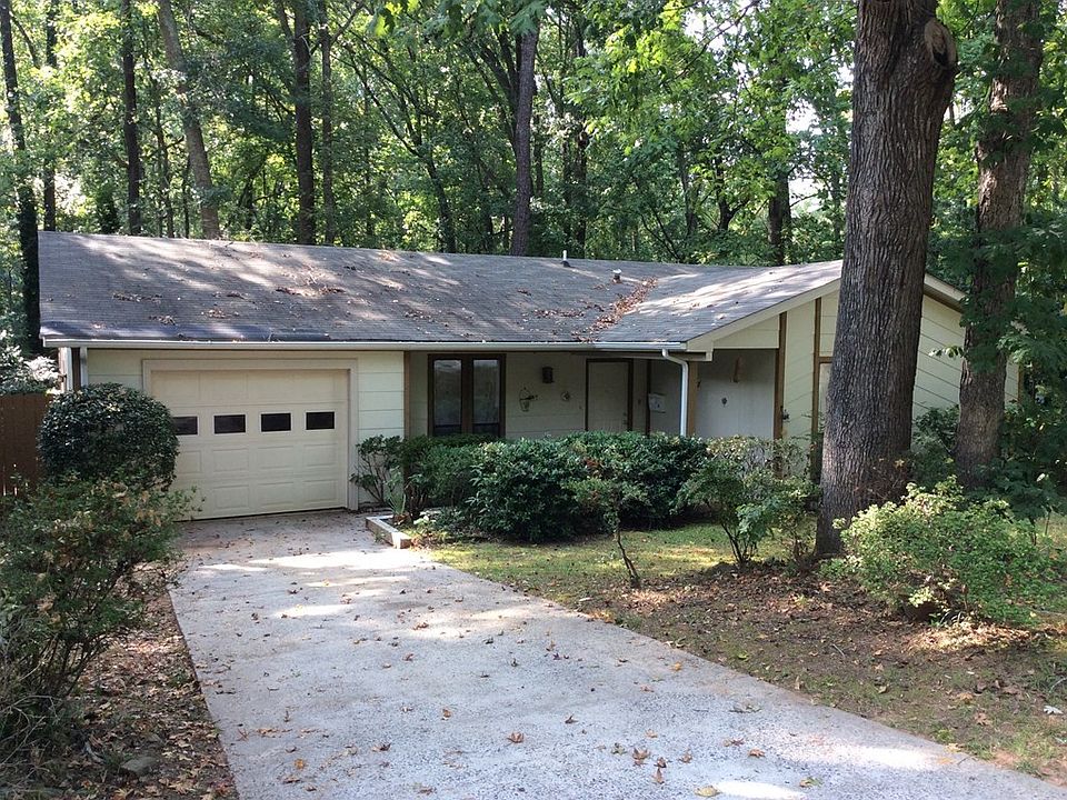 2nd image of 277 E Wynngate Dr