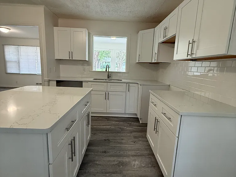 412 Tupelo Way — Photo 3