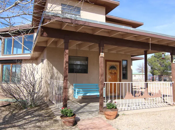 35 Jerome Rd, Los Lunas, NM 87031