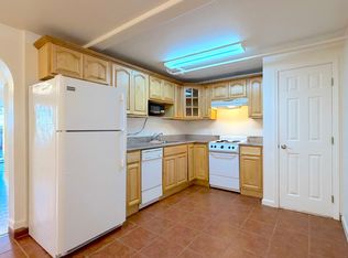 24 De Montfort Ave, San Francisco, CA 94112