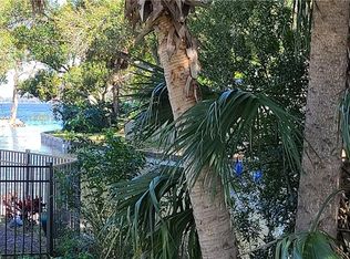 212 W Canal Dr, Palm Harbor, FL 34684