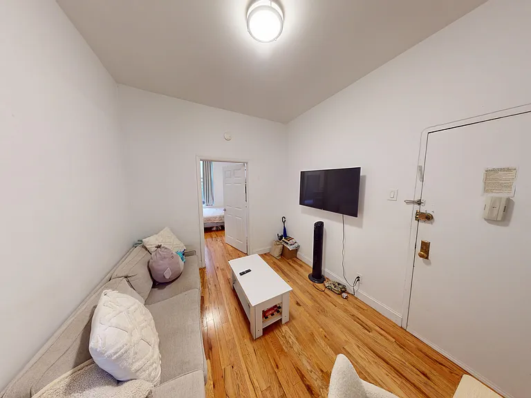 221 E 83rd St #1E — Photo 2
