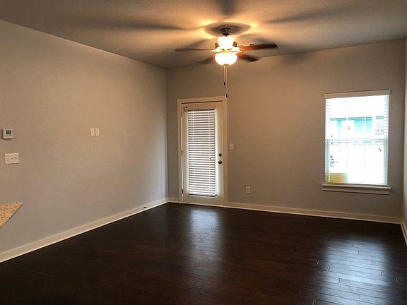 4th image of 3802 SW Peachwood Dr