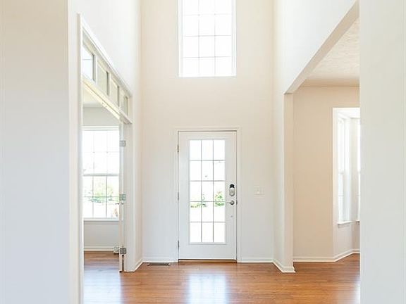 2nd image of 317 Crestmont Cir