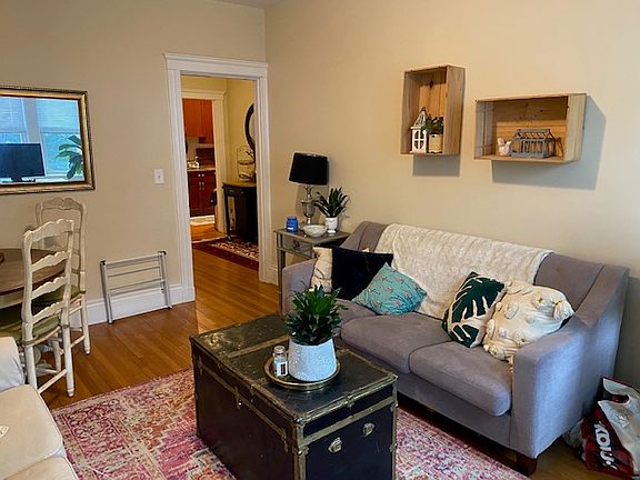 3rd image of 15 Colliston Rd APT 7