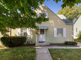 2125 Chaney Rd, Dubuque, IA 52001