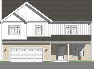 7 Lily Cir, Bellingham, MA 02019