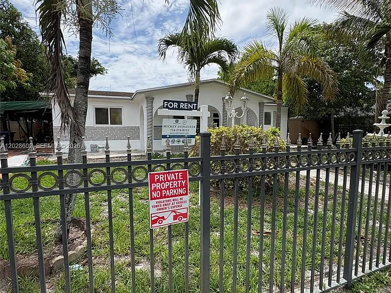20081 NW 15th Ave — Photo 28