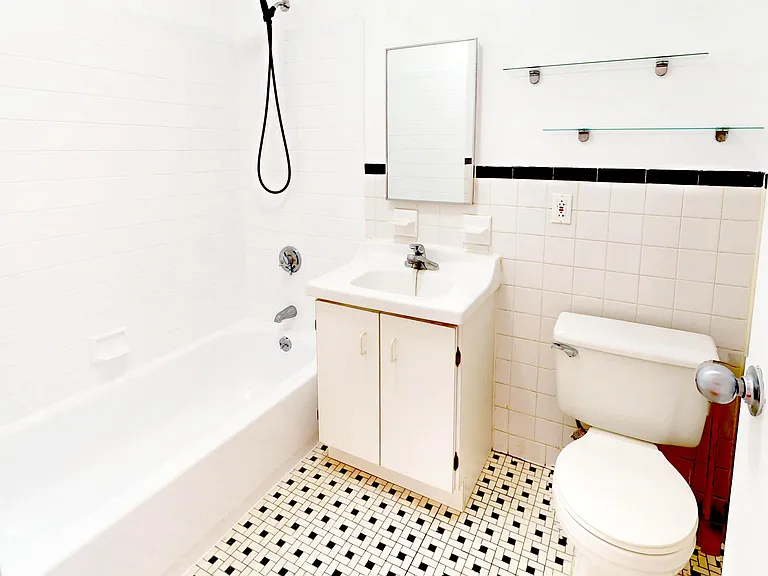 44 W 127th St #3 — Photo 8