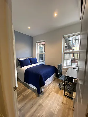 Rented by Townhouse Apartments | media 7