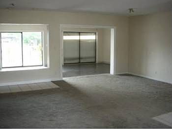 5th image of 1920 SW 23rd Ave