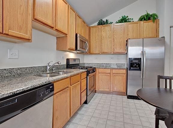 2nd image of 464 Pine Lake Cir