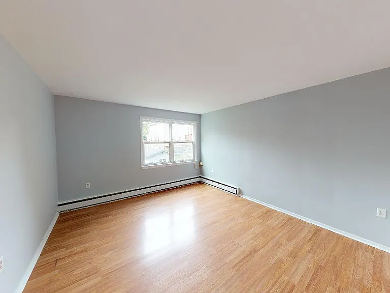 5375 Rector St — Photo 7