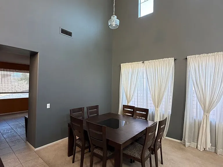 4912 Borders St — Photo 7