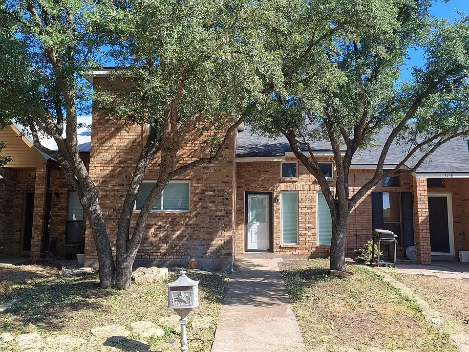 3162 Chimney Cir