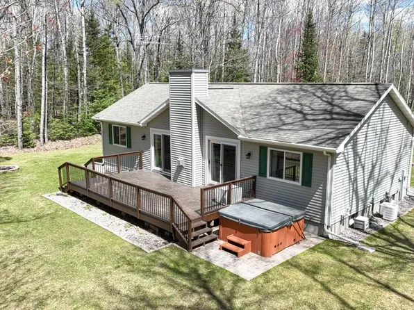 7689 Buck Ridge Dr, Eagle River, WI 54521
