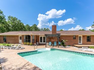 122 Oakcrest Dr, Crestview, FL 32539