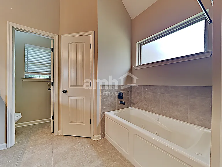 4957 Shira Dr — Photo 15