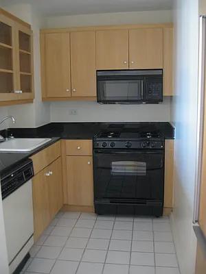 Rented by R New York | media 4