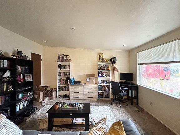 4th image of 462 E Granite Ave #11246177