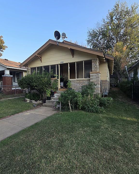 1st image of 2506 E 7th St