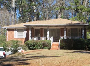 2795 Hedgewood Dr NW, Atlanta, GA 30311