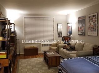 7140 112th St APT 309, Forest Hills, NY 11375