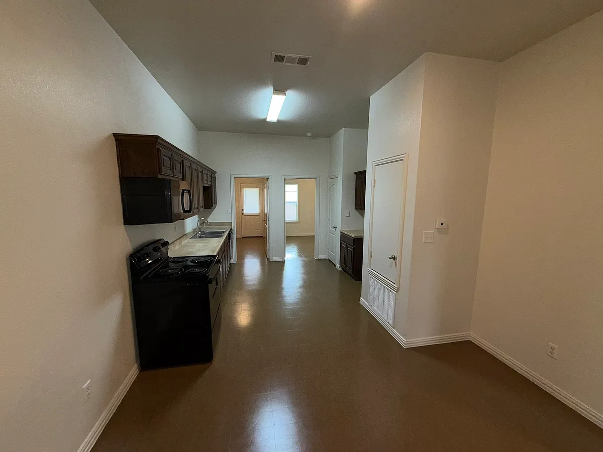 Building Photo - 709 Bunker Hill Dr #A