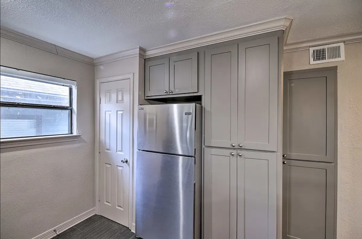 2211 Blodgett — Photo 3