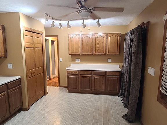 5th image of 3306 Pedersen Dr