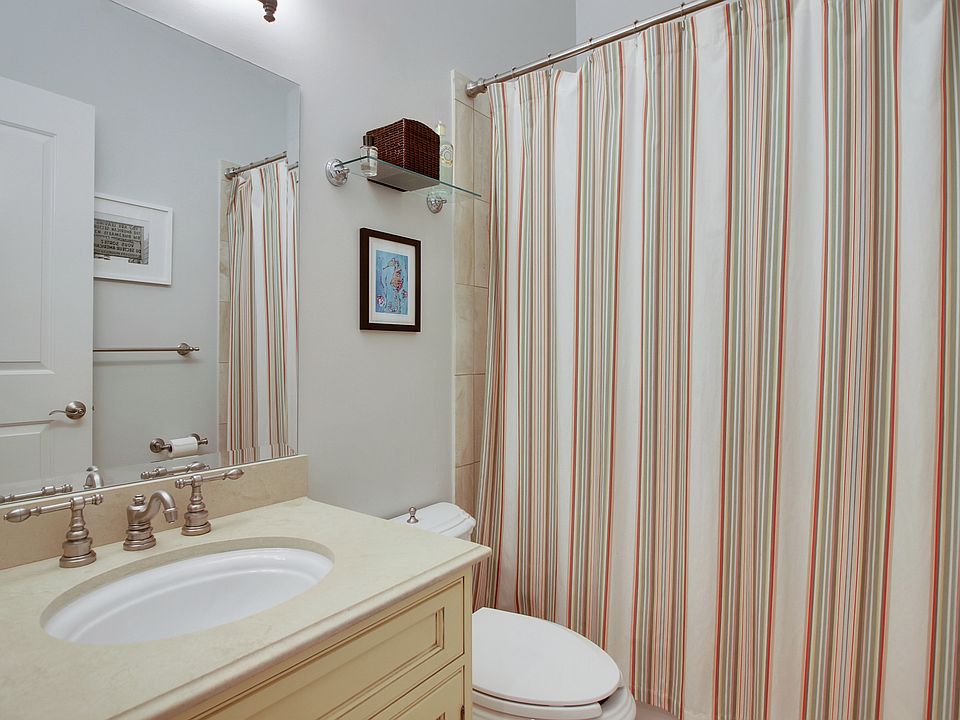 2nd image of 305 Grand St #A