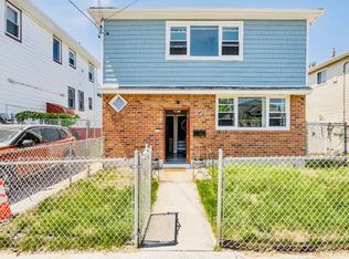 321 Beach 46 St #2, Far Rockaway, NY 11691