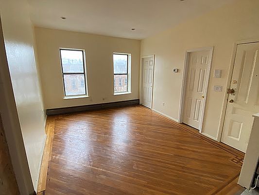 2nd image of 716 Putnam Ave APT 3