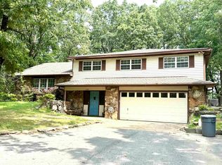 128 Berry Ln, Searcy, AR 72143